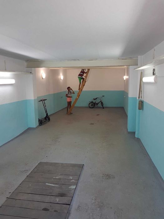 Продам гараж, Промбудівець