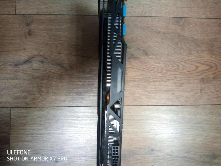 Gigabute gtx760+блок живлення 400w