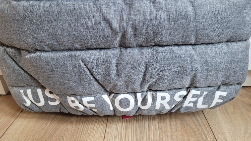 Nowa puchowa kamizelka Reserved r.158