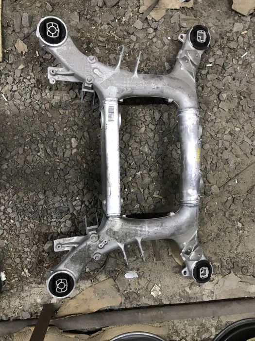 Задняя балка BMW 5, 7 series G30, G11, G12 33316861201