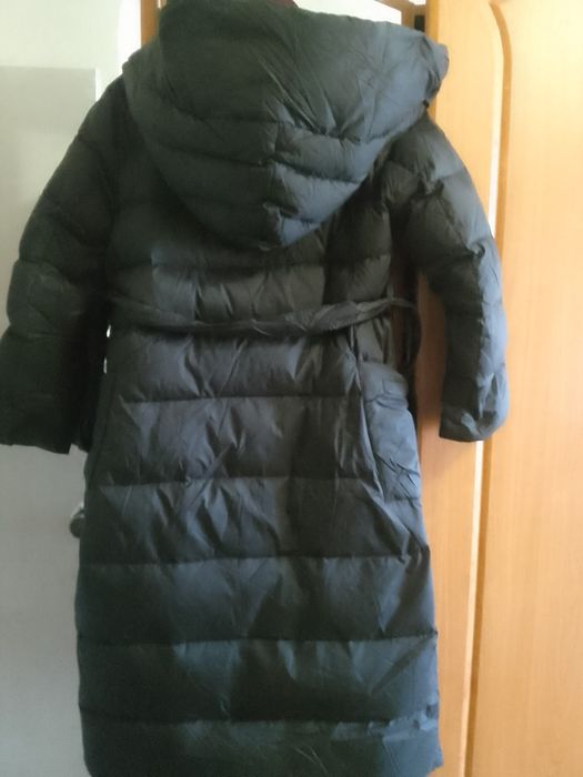 Женкий  пуховик зимний.