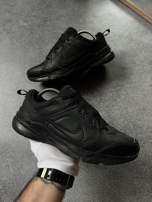 Чоловічі чорні шкіряні повсякденні кросівки Nike оригінал