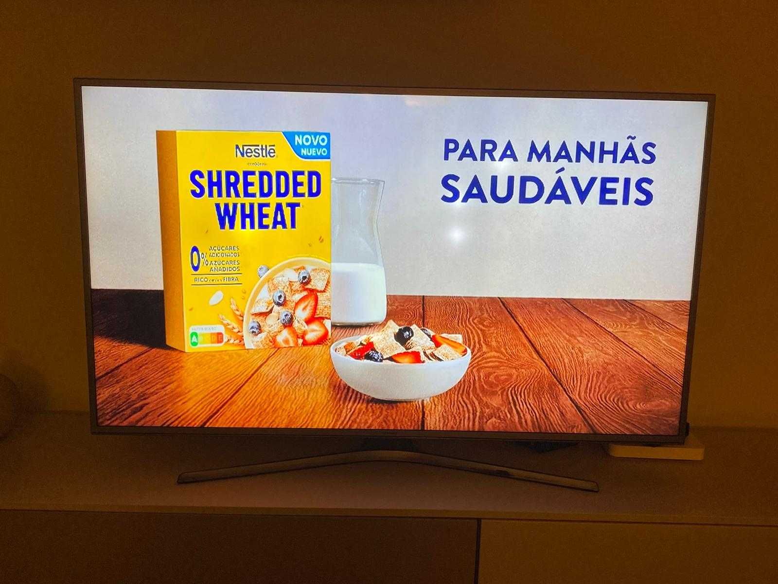 TV Samsung 4K UE55JU6800K - sem garantia