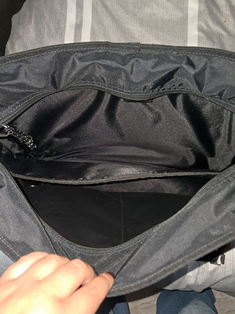 Mala Eastpak Preta