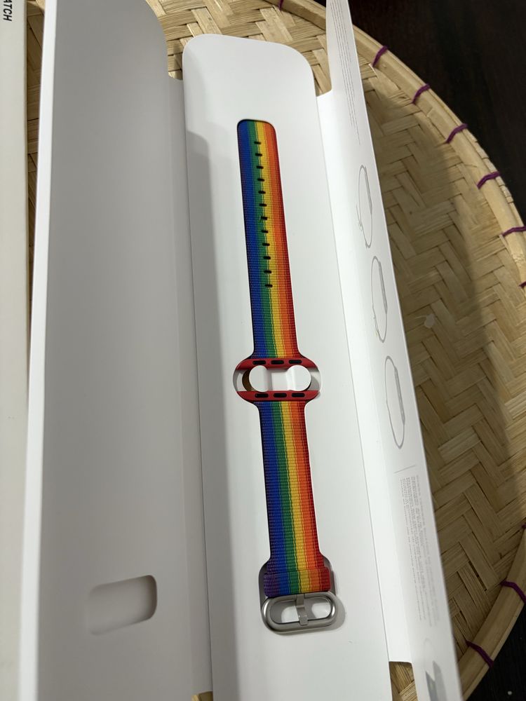 Pasek do Apple Watch limit edition Pride 38 mm