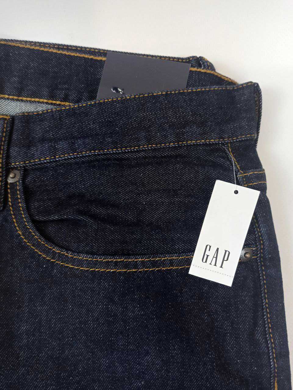 Чоловічі класичні джинси GAP Straight Fit 40W x 34L