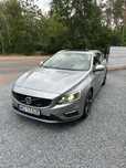 Volvo V60 Volvo V60 B4 R-Design AWD, 2.4L, naped 4x4, FVAT