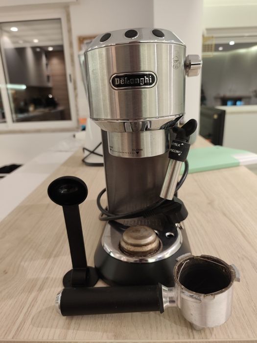 Máquina de café De'longhi - dedica
