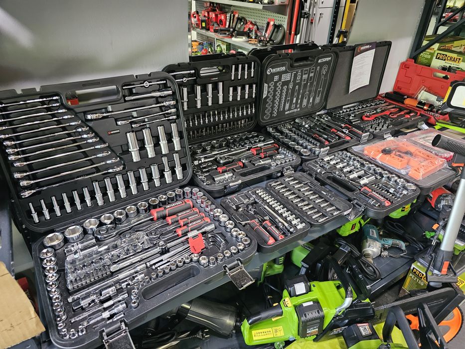 Магазин Електроінструментів Акумуляторний Інструмент Стремянки Рівні