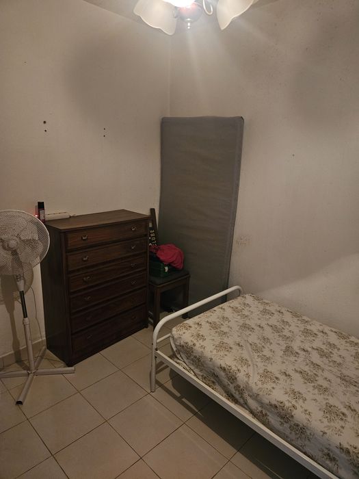 Quarto para arrendar