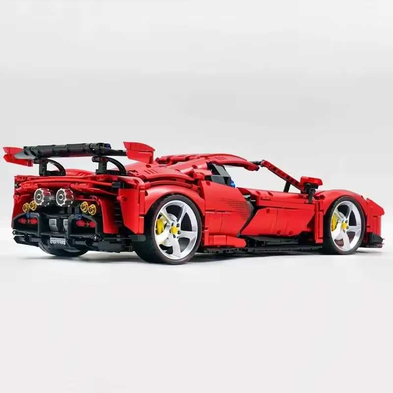 Конструктор Technic Ferrari SF90. Масштаб 1:8. 4260 деталей. У коробці