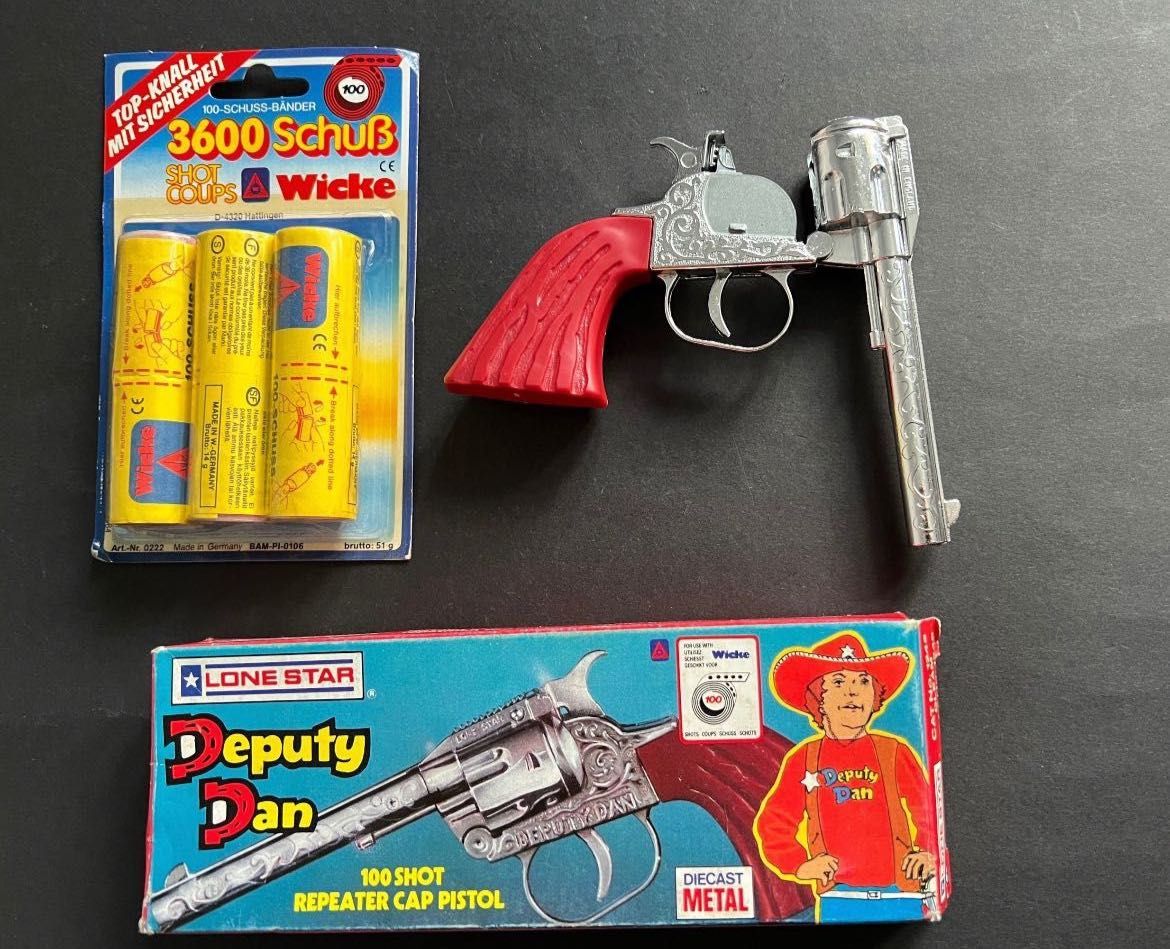 Pistolet metalowy kolekcjonerski odpustowy