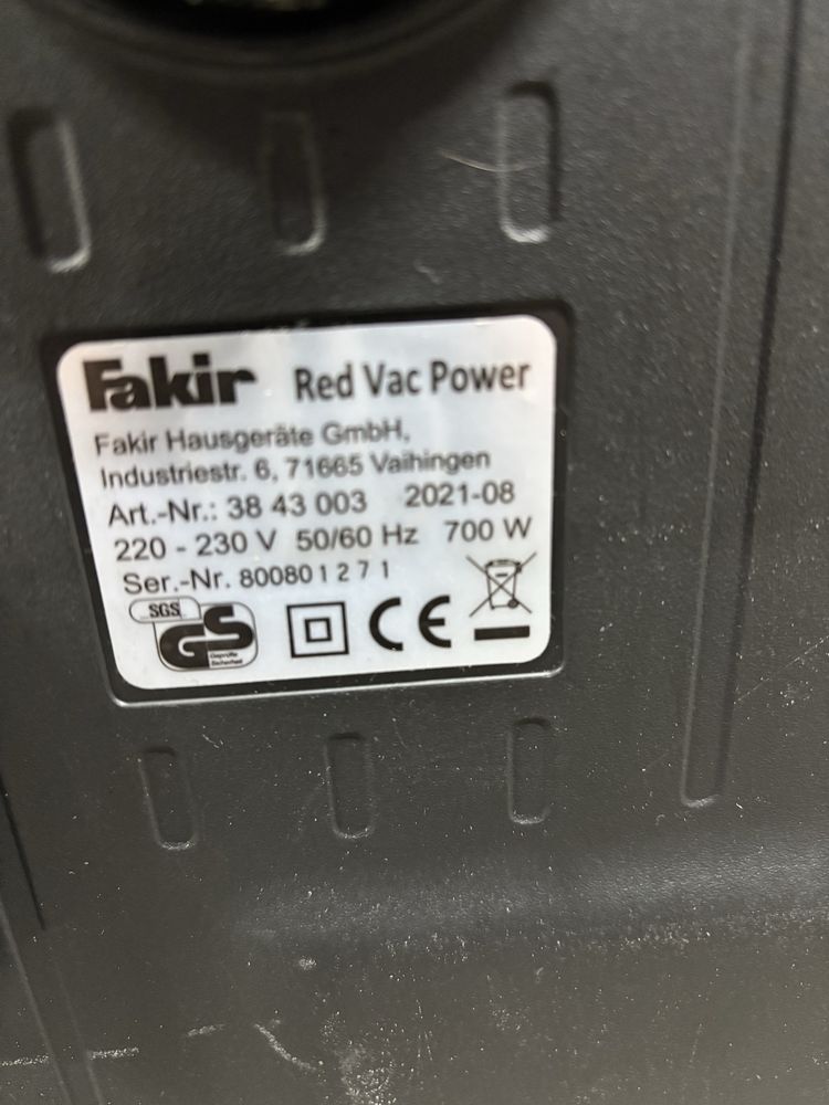 Пилосос Fakir.