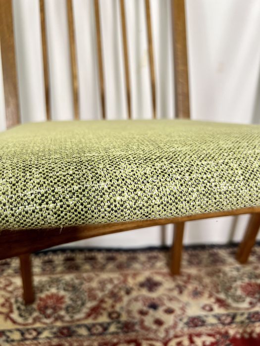 Krzesła PRL R. Hałas 200-157 szczeble buk mat vintage