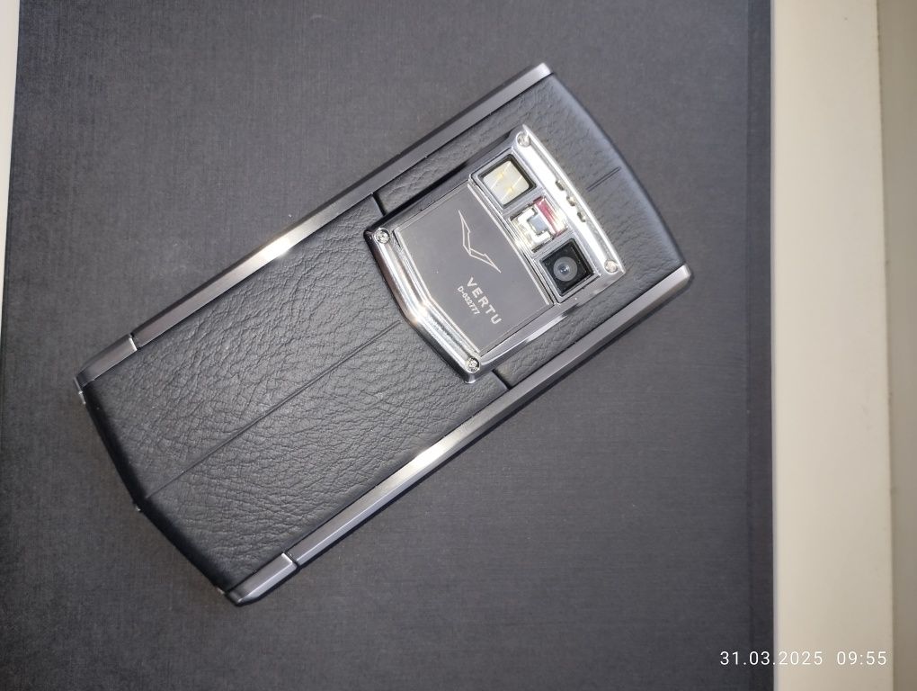 Продам телефон Vertu Ti