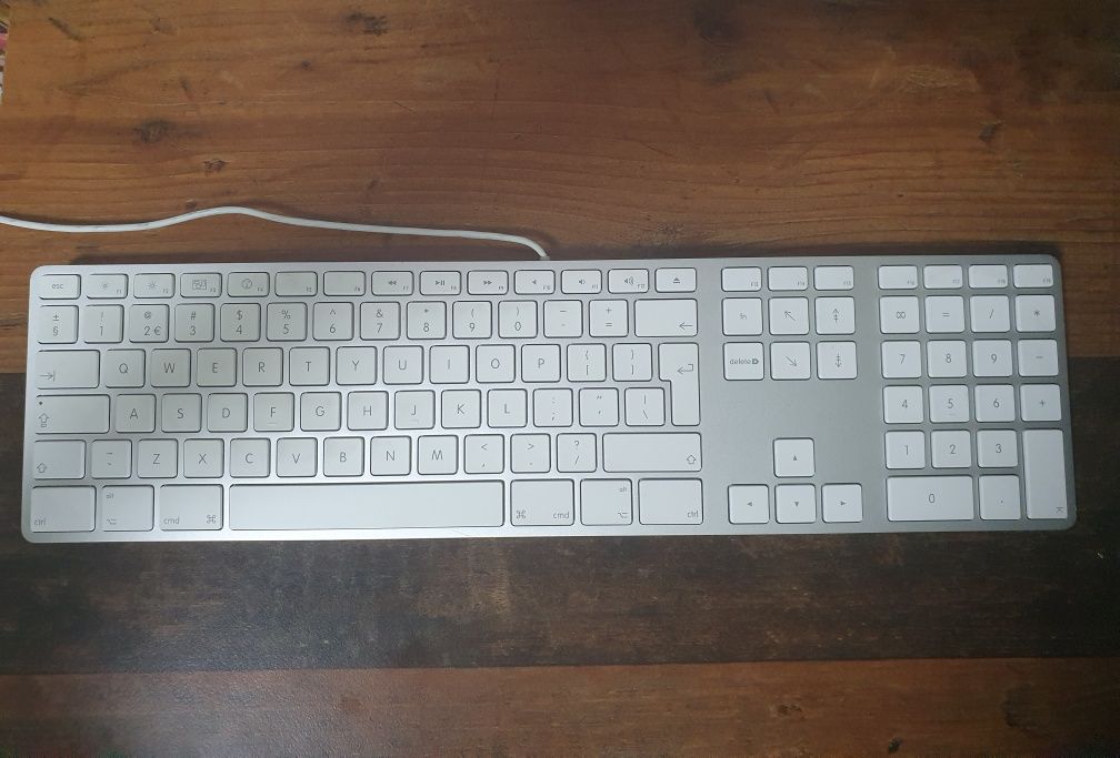 Клавіатура Apple A1243