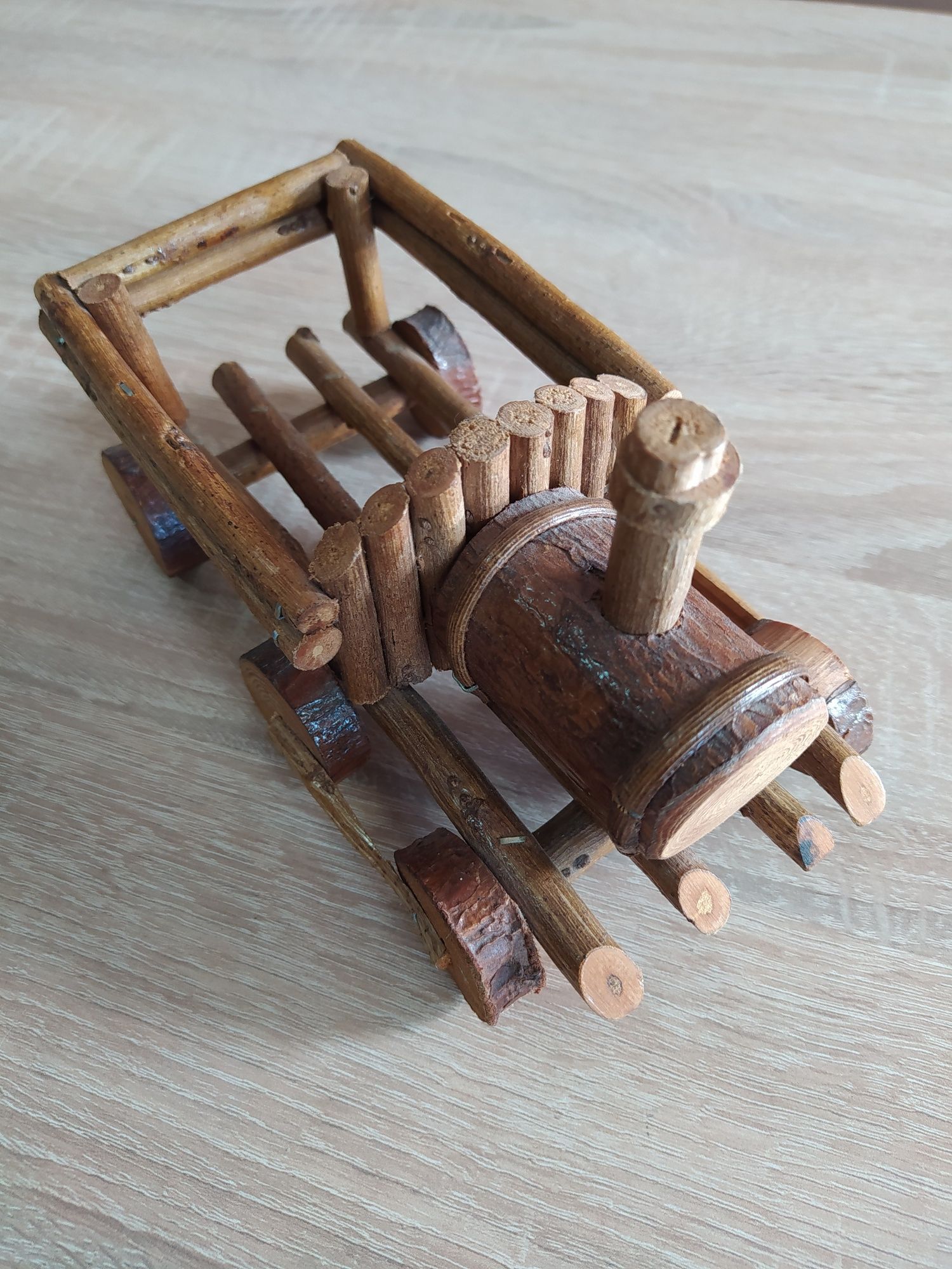 Auto drewniane ciężarówka figurka 19cm