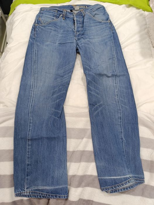 Levis Engineered Jeans