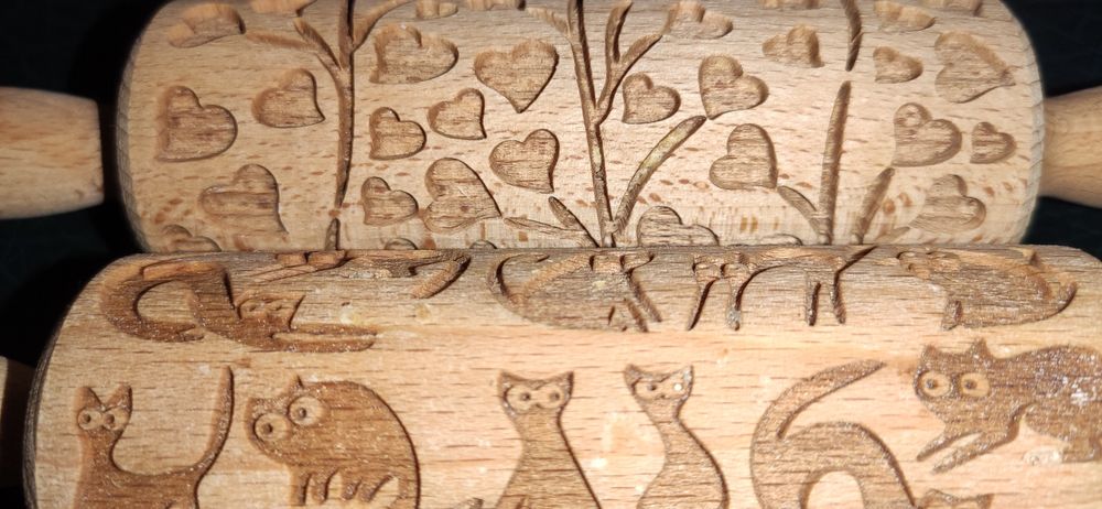 Wałek drewniany do ciasta wałki z kotami koty serduszka serce