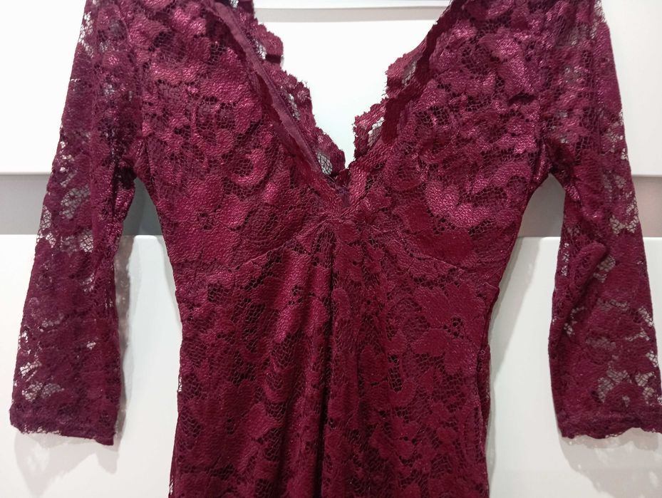 Elegancka bordowa burgundowa koronkowa sukienka S długi rękaw wesele