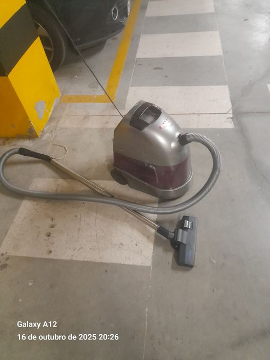 Aspirador Taurus Aquaspace 1500