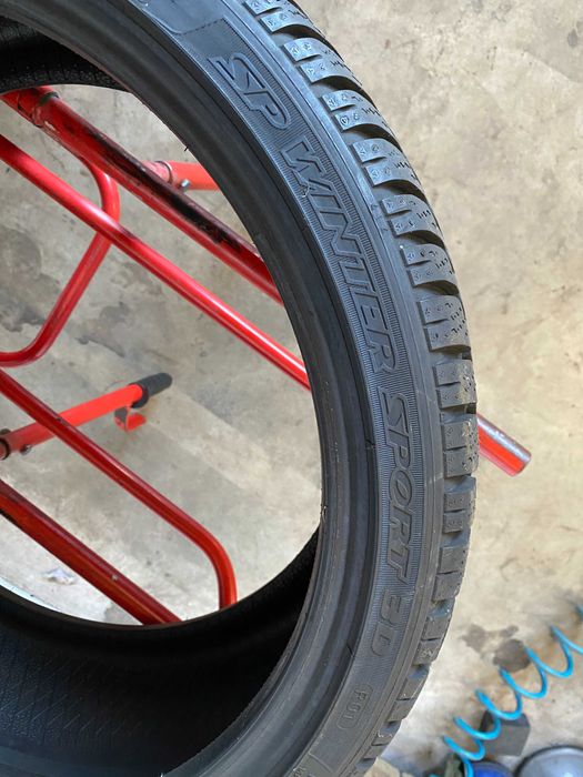 Sprzedam opony Dunlop SP Winter Sport 3D – 235/35 R19 91W – zimowe