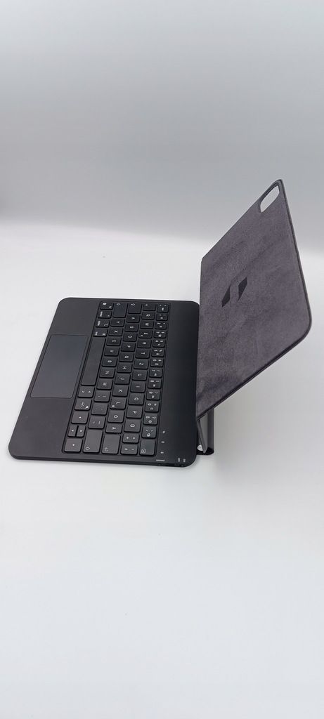 Earto Etui z Klawiaturą do iPad Air/Pro 11'' Magnetye Unoszące QWERTZ