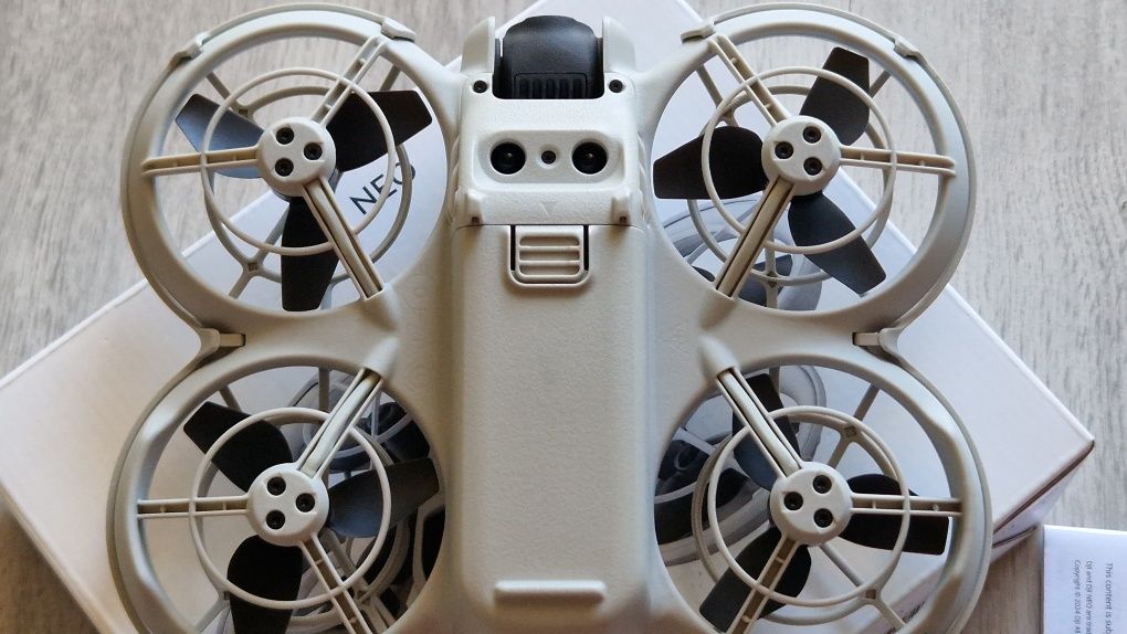 DJI Neo,  Dron w stanie idealnym