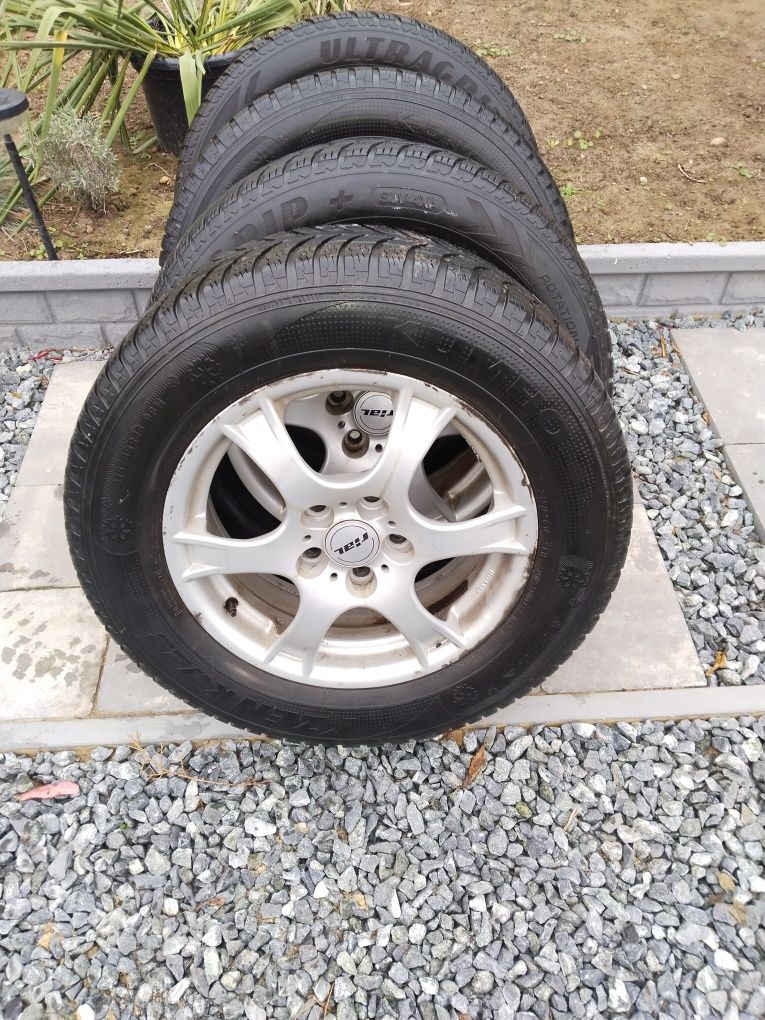 Felgi alu z oponami 16