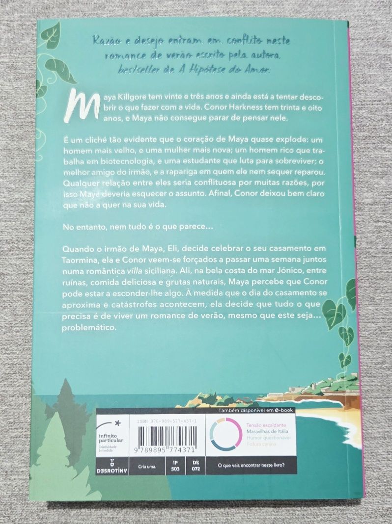Livro "Romance de Verão Problemático" Edição Especial de Ali Hazelwood