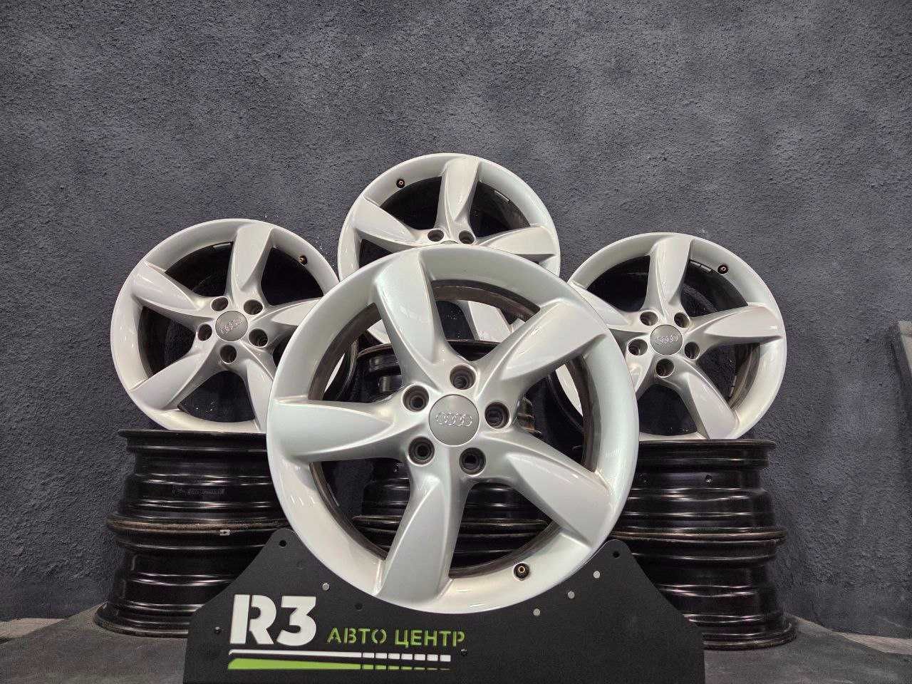 Диски титани легкосплавні 5X112 R17 7.5J Et37 Dia 66.5 Audi BS125