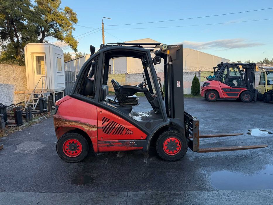 Навантажувач вилковий Linde H40T-01 Вагонник