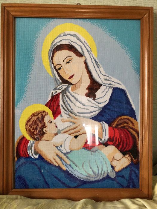 Вишиті хрестиком ікони Божоі матері