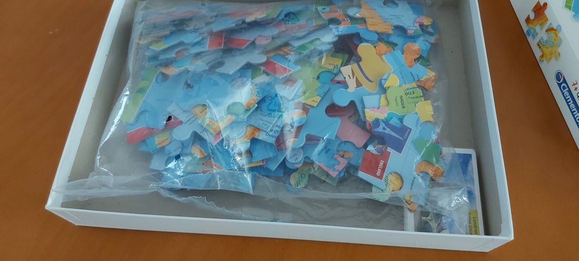 Puzzle À descoberta do Mundo +7anos clementoni