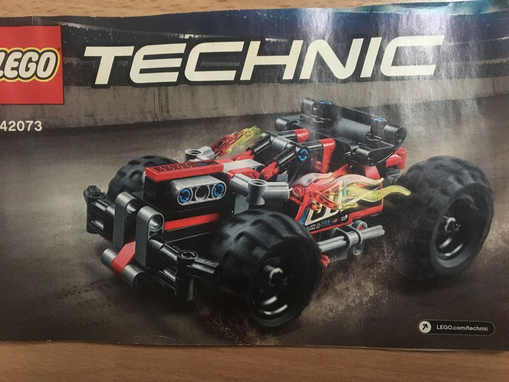 Lego Technics Czerwona wyścigówka 42073