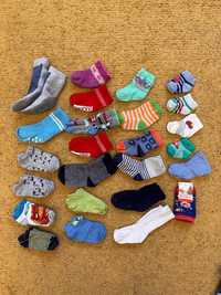Дитячі шкарпетки , рукавички , пінетки