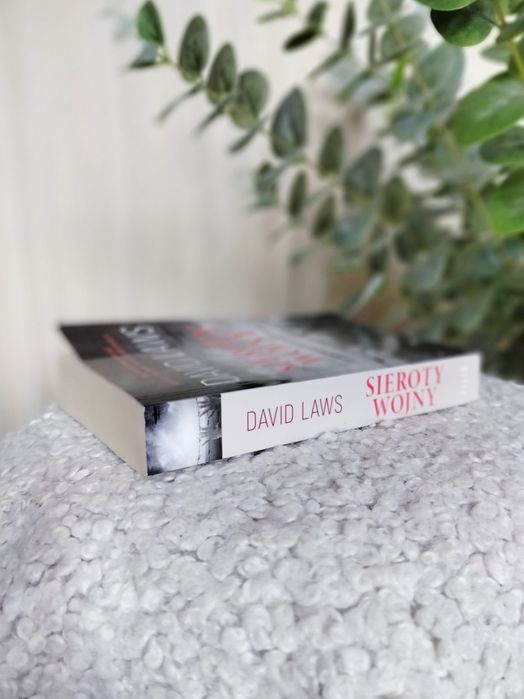 Książka David Laws "Sieroty Wojny" dramat wojenny