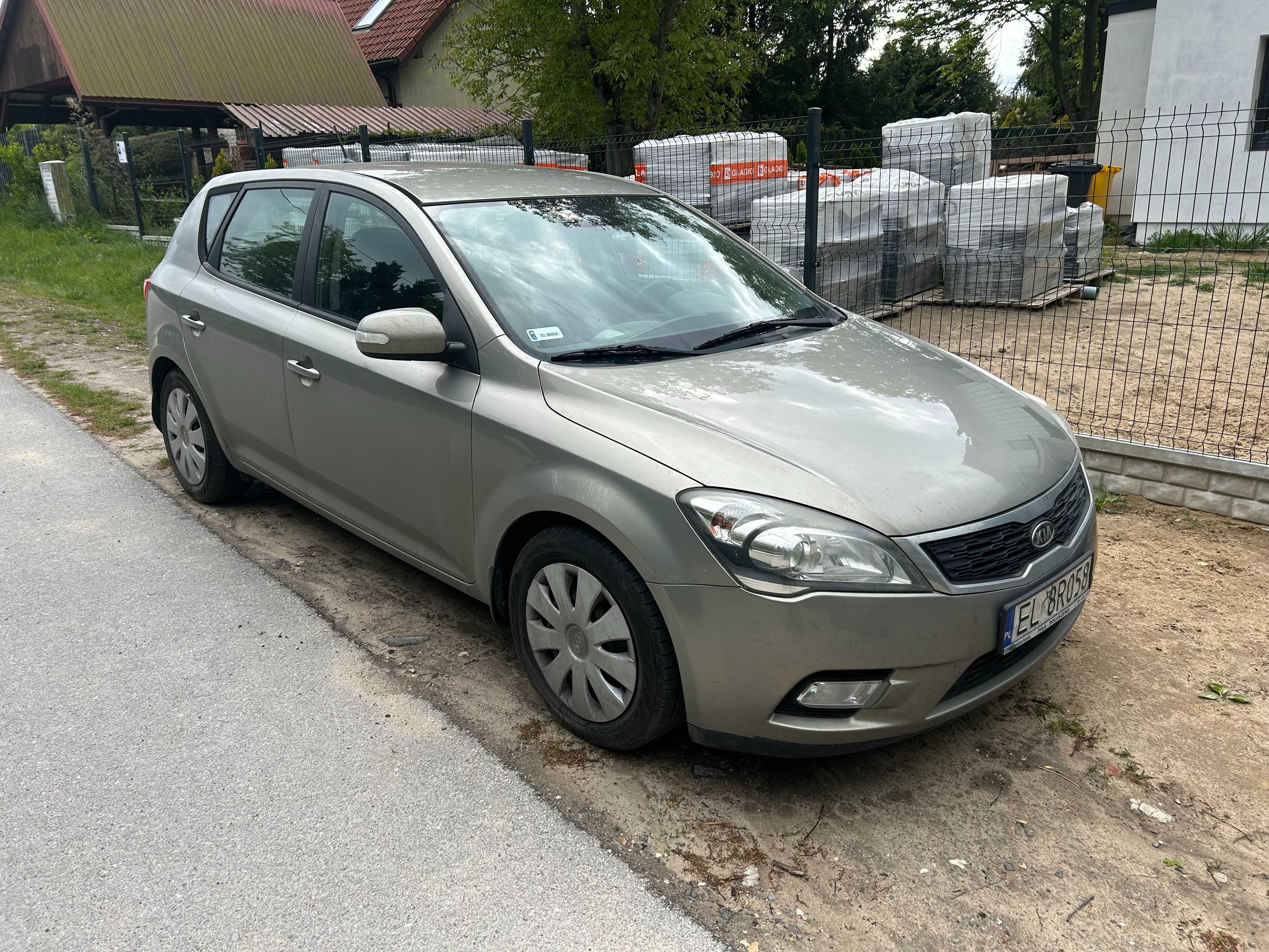 Kia Ceed 1.6 crdi 115KM 2010r. polift