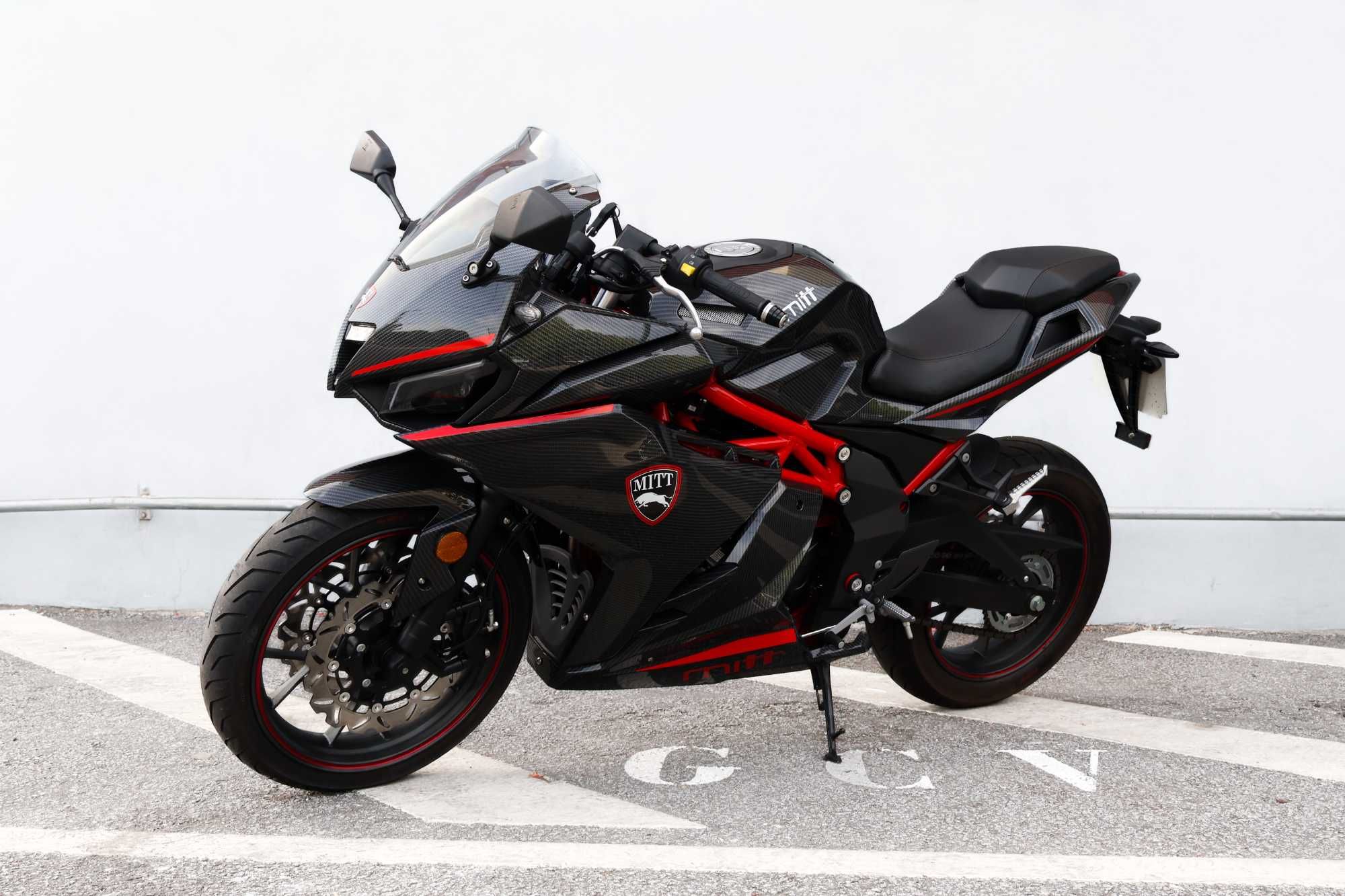 Mitt 125 GP2 Carbon, 2024