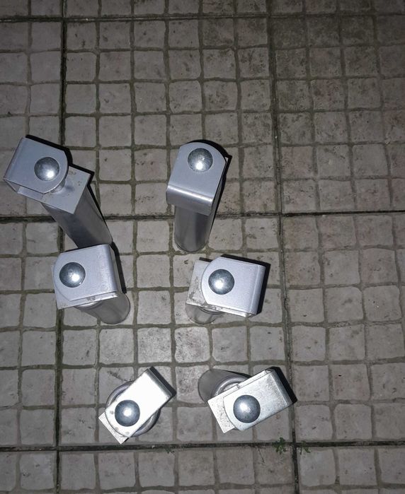 Pés em ferro para camas ou divã