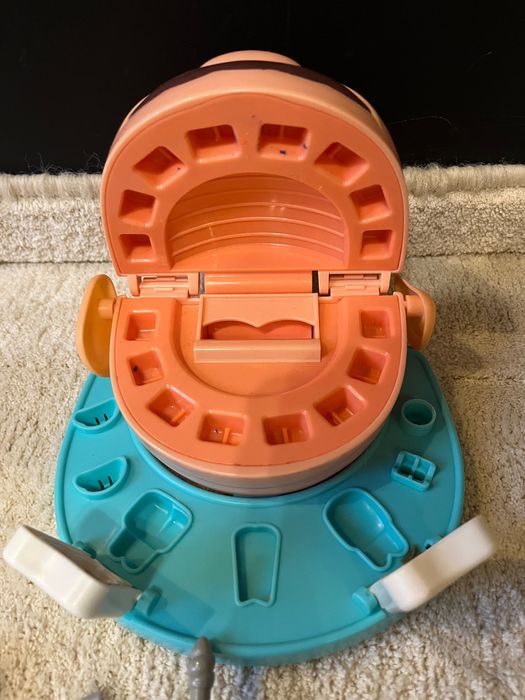 Hasbro Play-Doh Dentysta zestaw dentystyczne wiertło na baterie