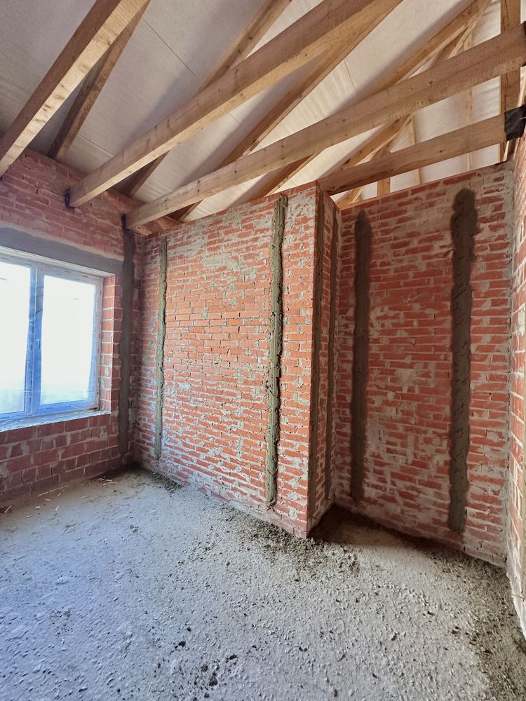 Одноповерховий особняк з гаражем та подвір’ям — 140 м², 12 соток!