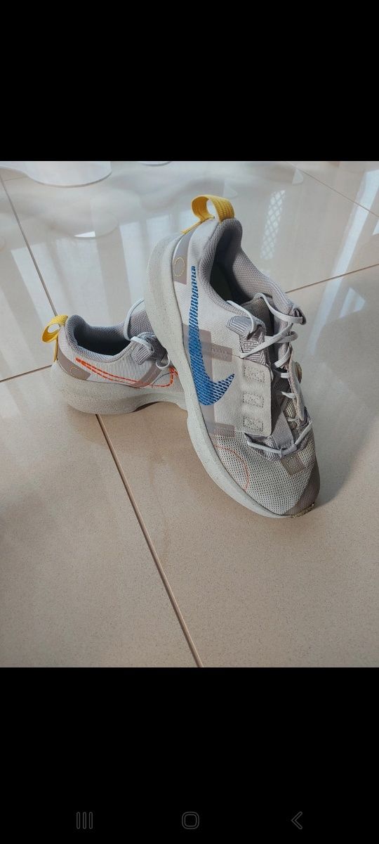 Buty Nike r. 37,5