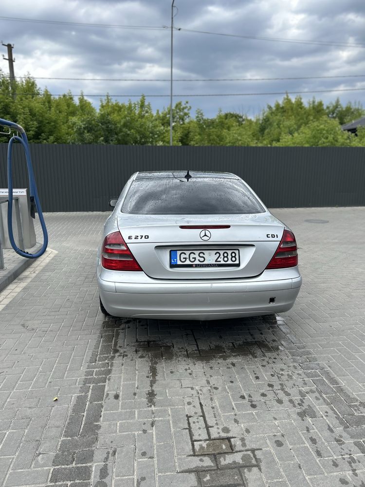 mercedes-benz w211 2.7 Механіка