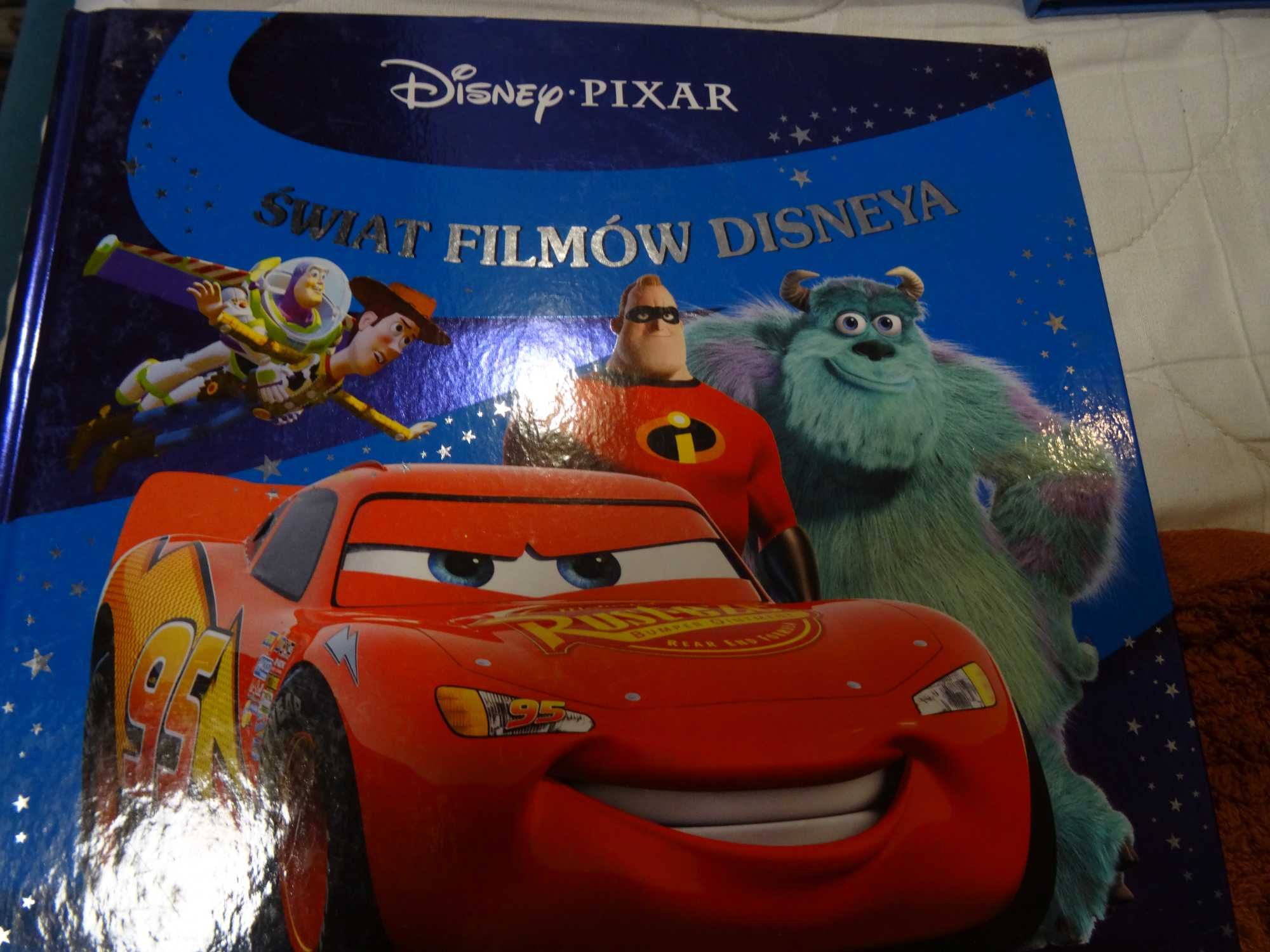 Świat filmów Disneya. Kolekcja opowiadań. Książka