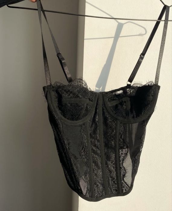 Корсет бюстьє чорний на гачках розмір м