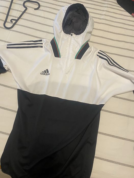 sweatshirt com capuz  adidas