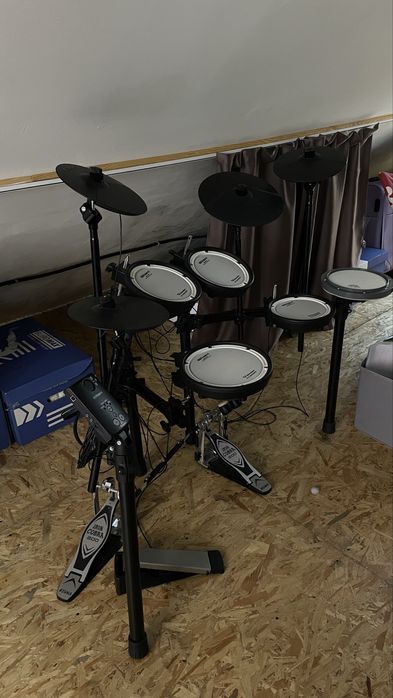 Барабанна установка Roland TD-1DMK