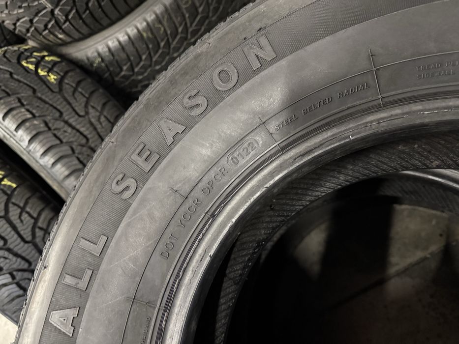 Шини M+S 225х75хR15 CUSTOM 428 A/S / 2шт / 7+мм Залишок /