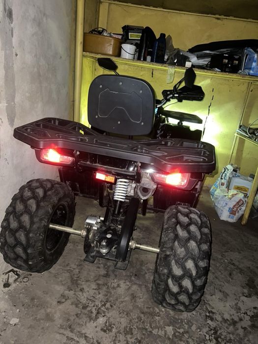 Продам квадроцикл Shark 200